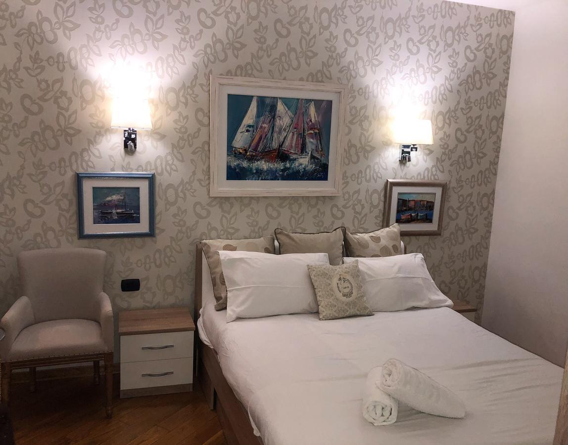 Beach Apartment Rafailovici Bagian luar foto